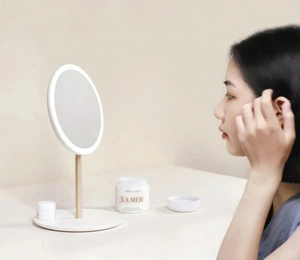 LED Folding Mirror Make-up Mirror ( UAE Delivery Time: 1-3 Days ) Achieveallmart